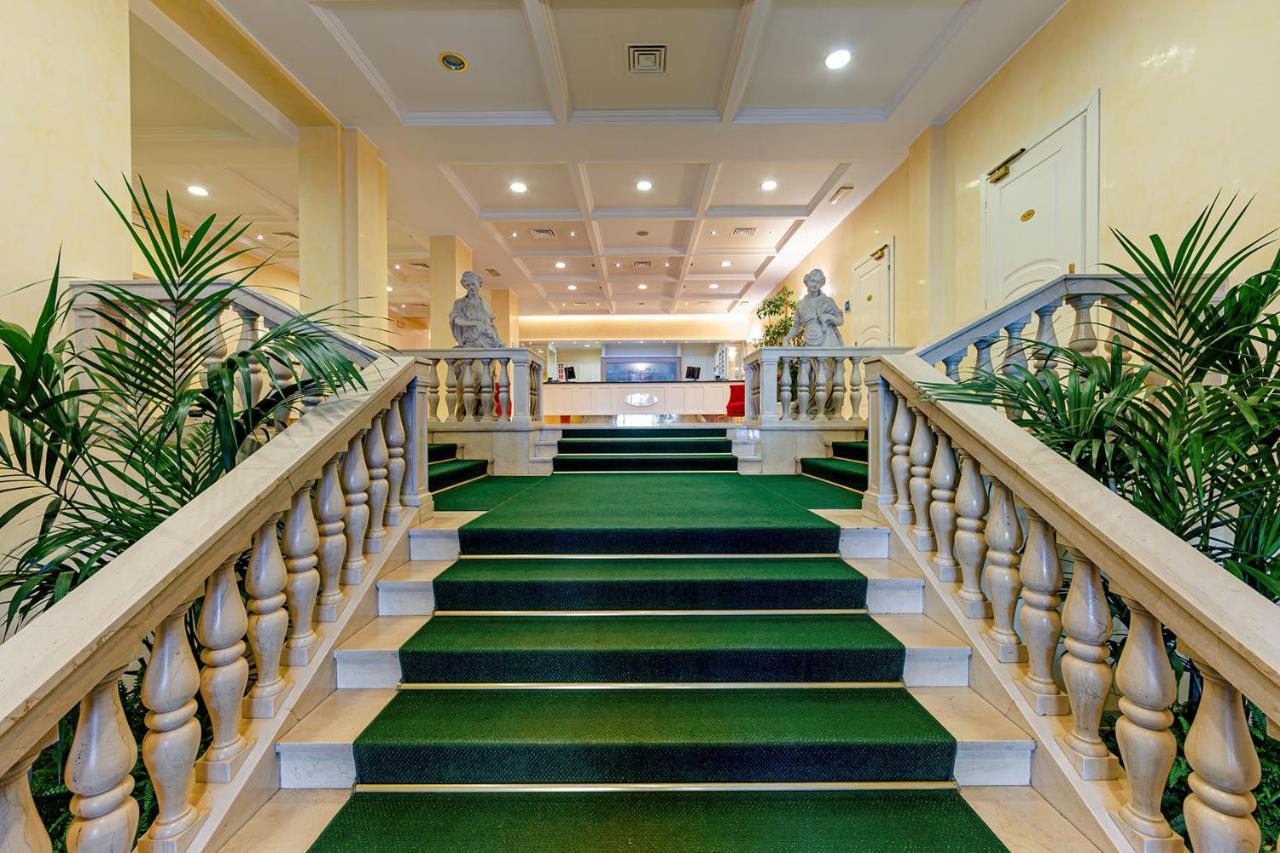 Ambassador Palace Hotel Udine Exterior foto