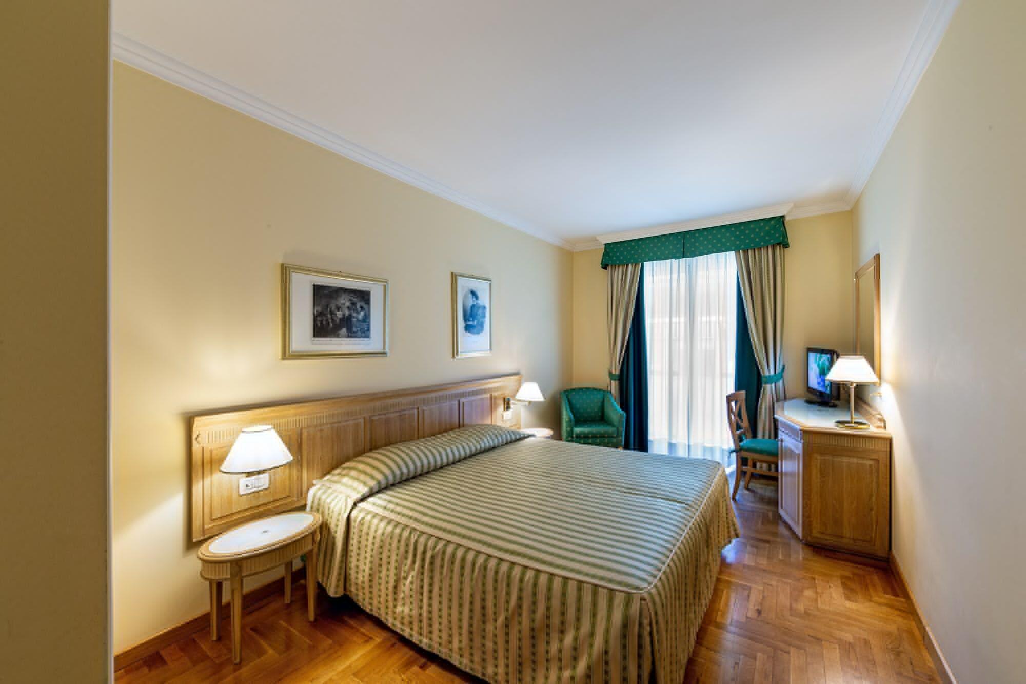 Ambassador Palace Hotel Udine Exterior foto